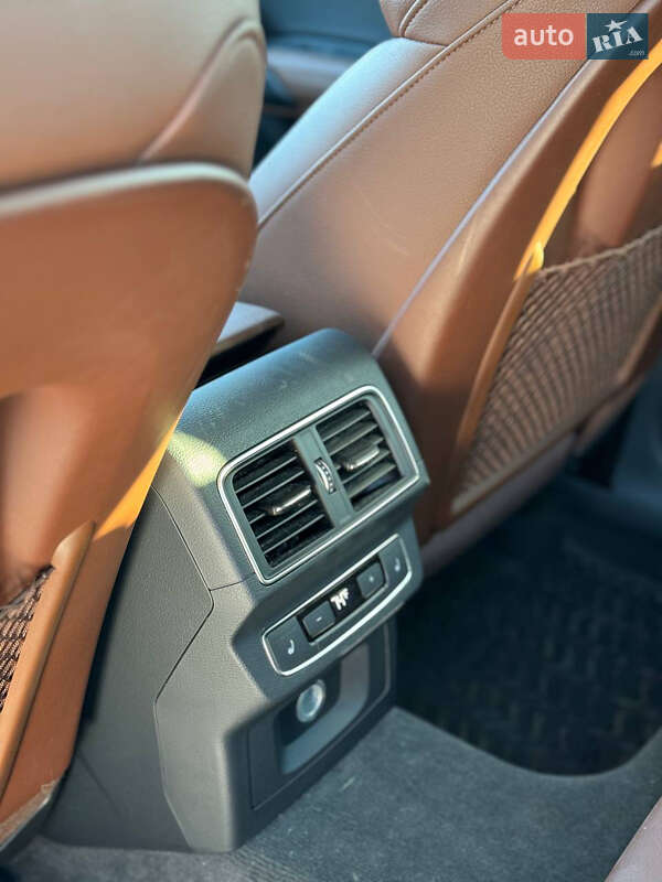 Внедорожник / Кроссовер Audi Q5 2018 в Киеве