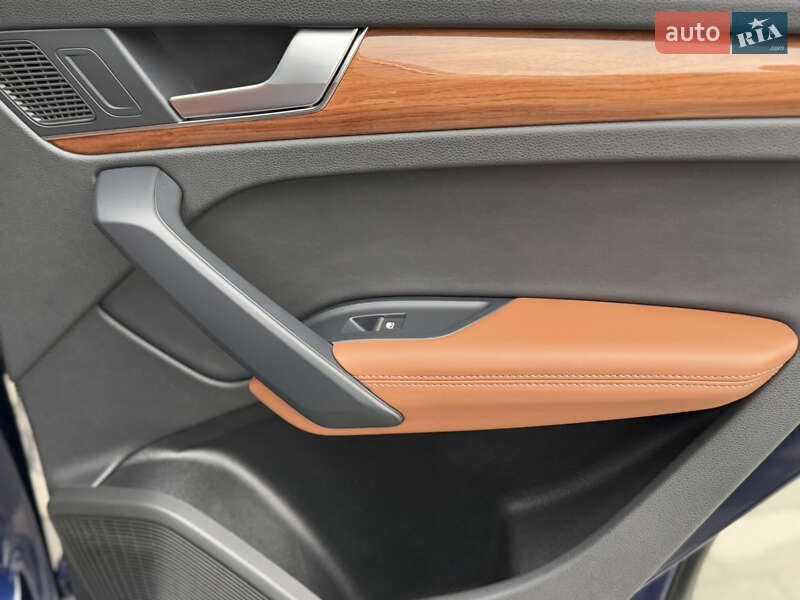 Внедорожник / Кроссовер Audi Q5 2022 в Дрогобыче