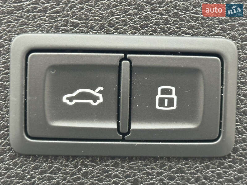 Внедорожник / Кроссовер Audi Q5 2022 в Дрогобыче