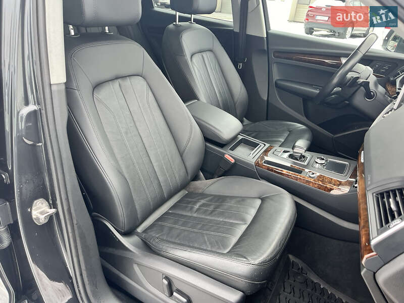 Позашляховик / Кросовер Audi Q5 2017 в Києві