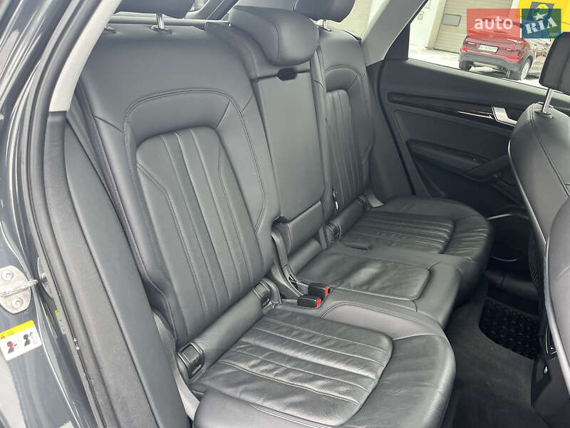 Позашляховик / Кросовер Audi Q5 2017 в Києві