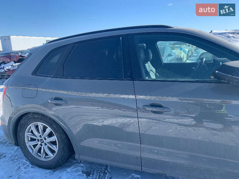 Внедорожник / Кроссовер Audi Q5 2019 в Ровно фото 49 Внедорожник / Кроссовер Audi Q5 2019 в Ровно