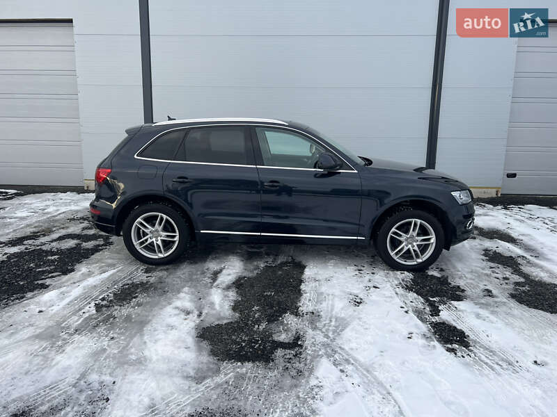 Позашляховик / Кросовер Audi Q5 2014 в Луцьку