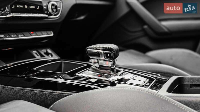 Позашляховик / Кросовер Audi Q5 2021 в Рівному