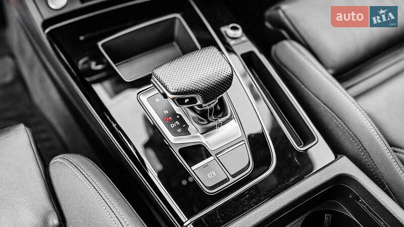 Позашляховик / Кросовер Audi Q5 2021 в Рівному