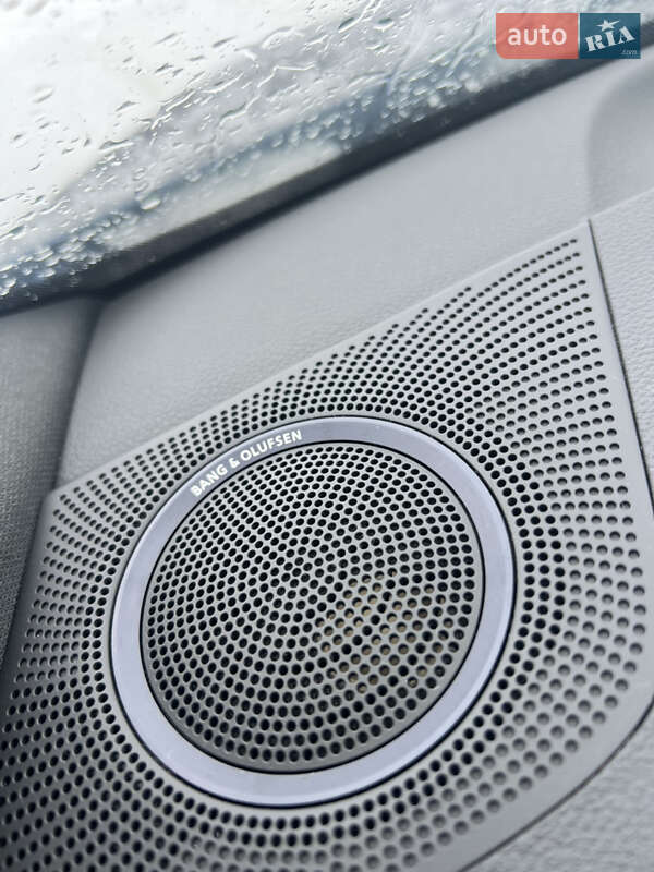 Позашляховик / Кросовер Audi Q5 2015 в Долині