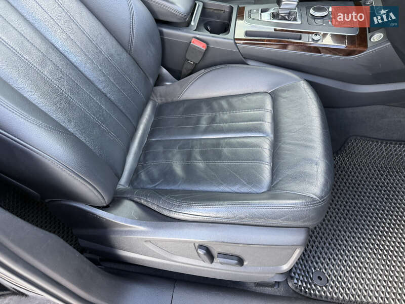 Внедорожник / Кроссовер Audi Q5 2017 в Стрые