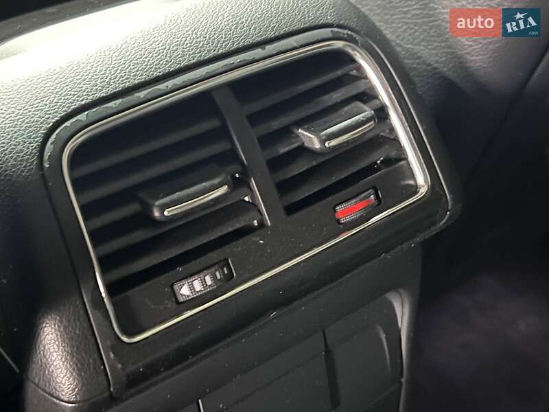 Позашляховик / Кросовер Audi Q5 2011 в Одесі фото 33 Позашляховик / Кросовер Audi Q5 2011 в Одесі