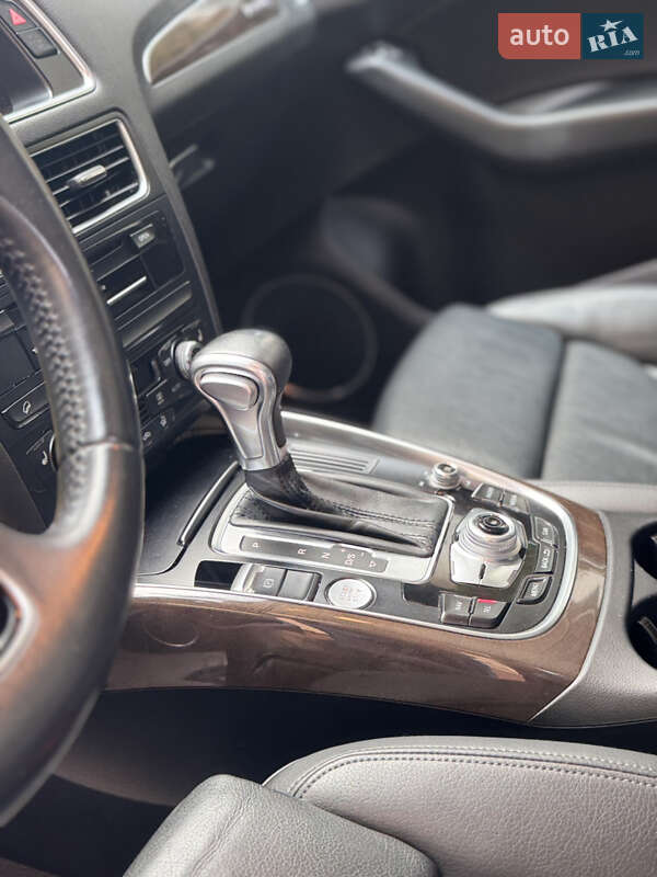 Внедорожник / Кроссовер Audi Q5 2014 в Виноградове