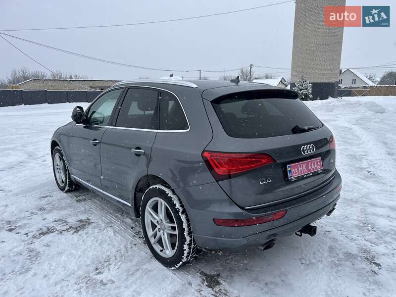 Внедорожник / Кроссовер Audi Q5 2015 в Дубно