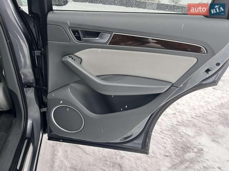 Внедорожник / Кроссовер Audi Q5 2015 в Дубно