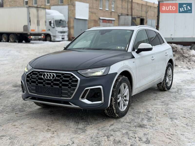 Внедорожник / Кроссовер Audi Q5 2023 в Киеве
