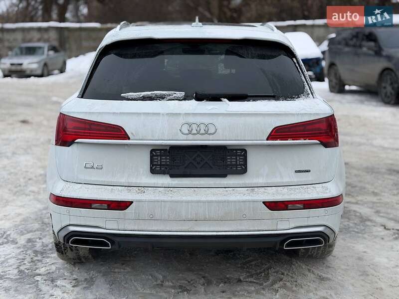 Внедорожник / Кроссовер Audi Q5 2023 в Киеве