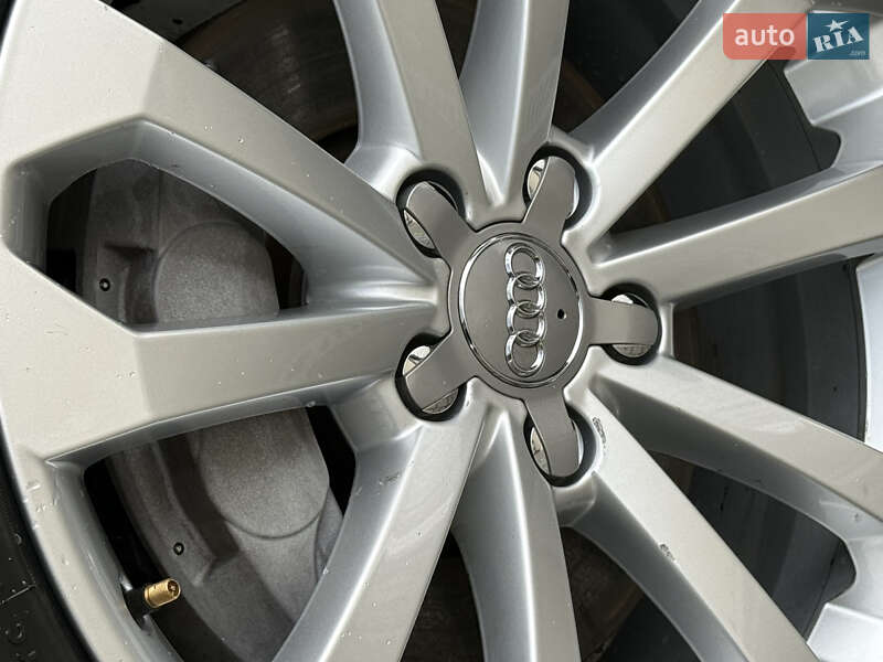 Внедорожник / Кроссовер Audi Q5 2015 в Дрогобыче фото 9 Внедорожник / Кроссовер Audi Q5 2015 в Дрогобыче