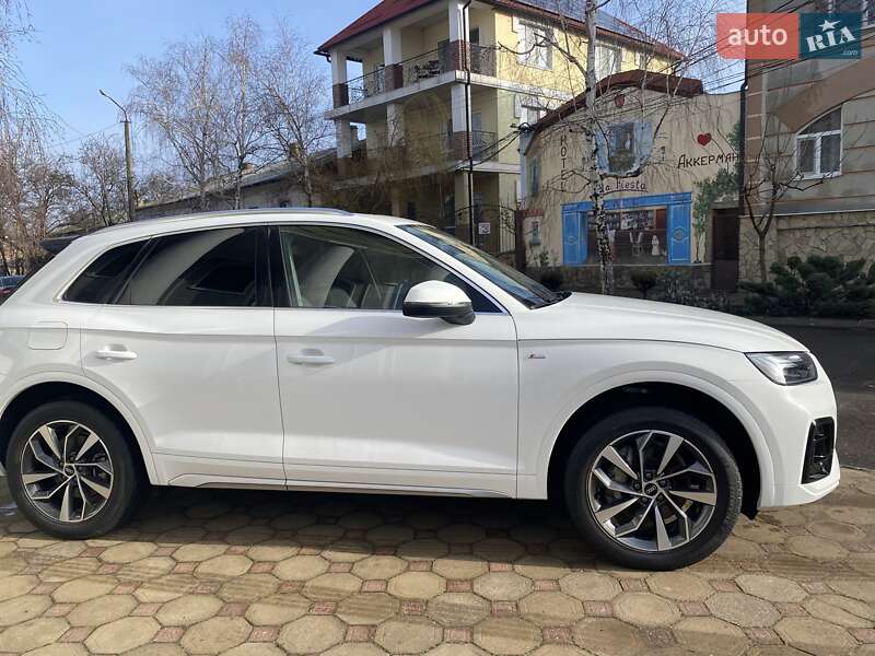 Внедорожник / Кроссовер Audi Q5 2022 в Одессе