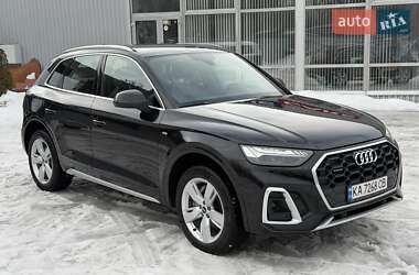 Позашляховик / Кросовер Audi Q5 2021 в Києві