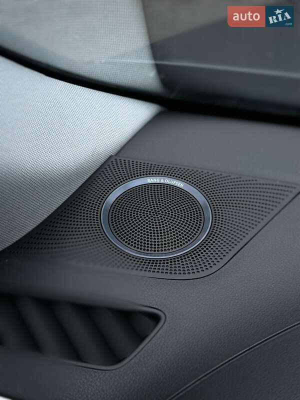 Позашляховик / Кросовер Audi Q5 2016 в Ужгороді