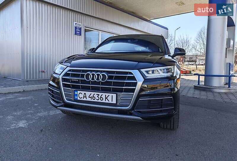 Позашляховик / Кросовер Audi Q5 2019 в Вінниці