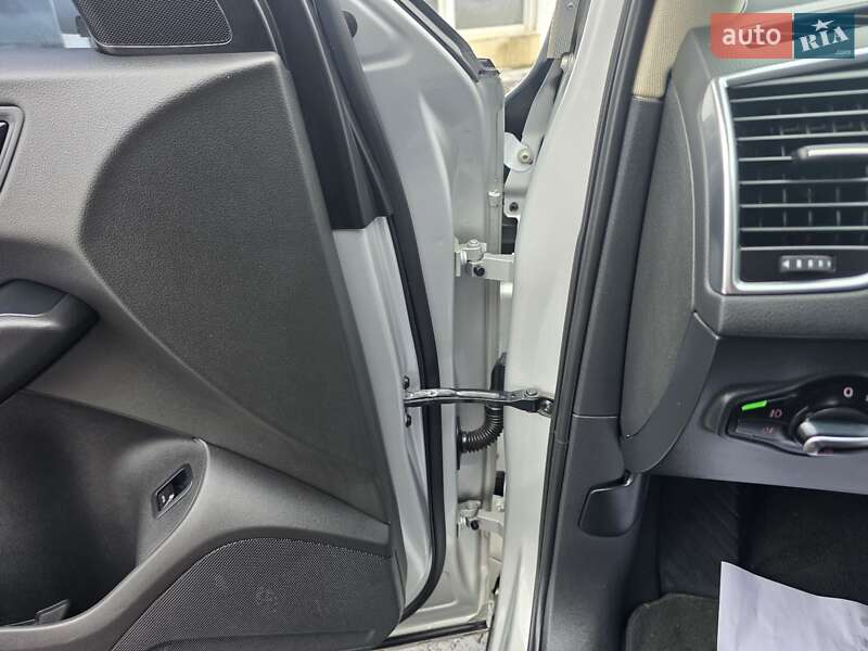 Позашляховик / Кросовер Audi Q5 2011 в Хмельницькому фото 33 Позашляховик / Кросовер Audi Q5 2011 в Хмельницькому