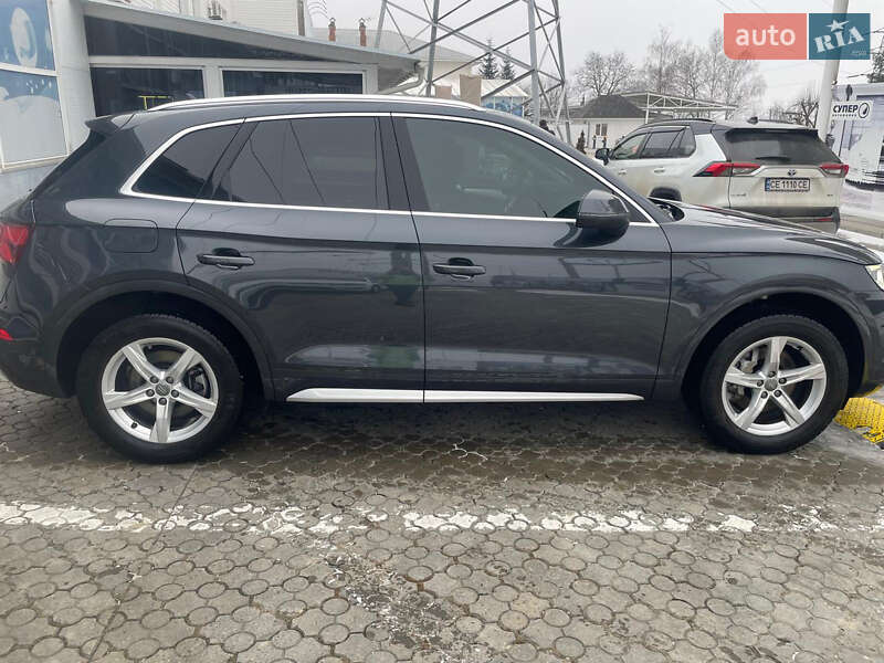 Позашляховик / Кросовер Audi Q5 2019 в Чернівцях