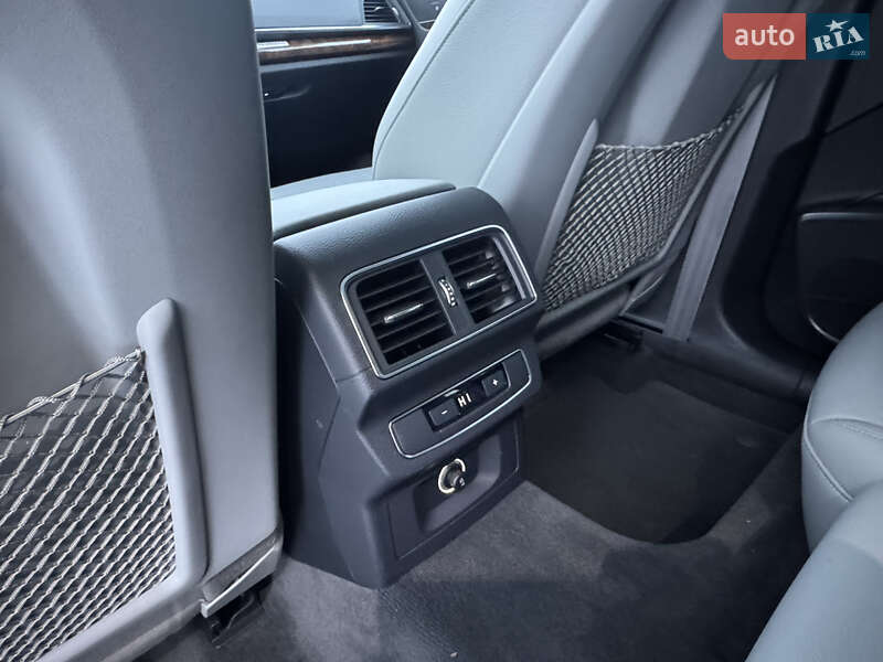 Позашляховик / Кросовер Audi Q5 2017 в Луцьку фото 32 Позашляховик / Кросовер Audi Q5 2017 в Луцьку