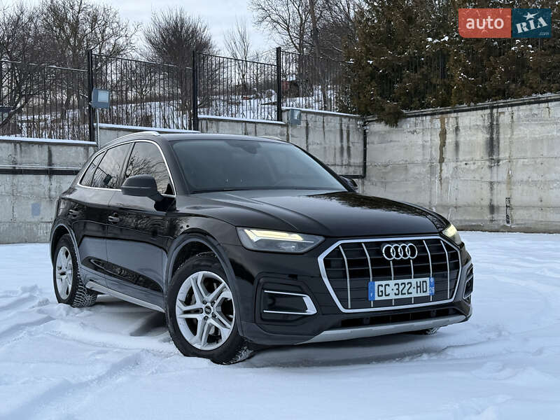 Позашляховик / Кросовер Audi Q5 2022 в Рівному