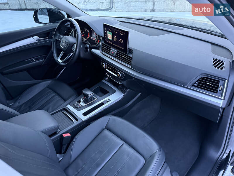 Позашляховик / Кросовер Audi Q5 2022 в Рівному