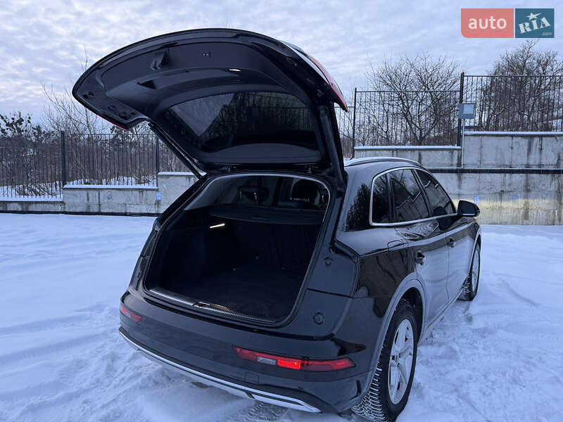 Позашляховик / Кросовер Audi Q5 2022 в Рівному