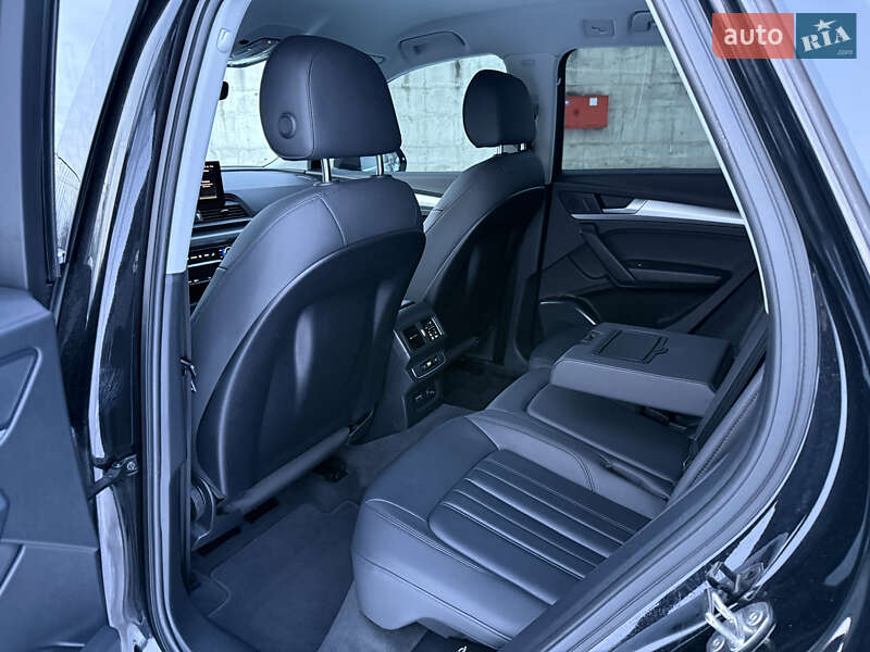 Позашляховик / Кросовер Audi Q5 2022 в Рівному