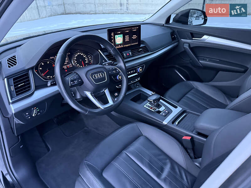 Позашляховик / Кросовер Audi Q5 2022 в Рівному
