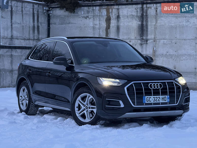 Позашляховик / Кросовер Audi Q5 2022 в Рівному