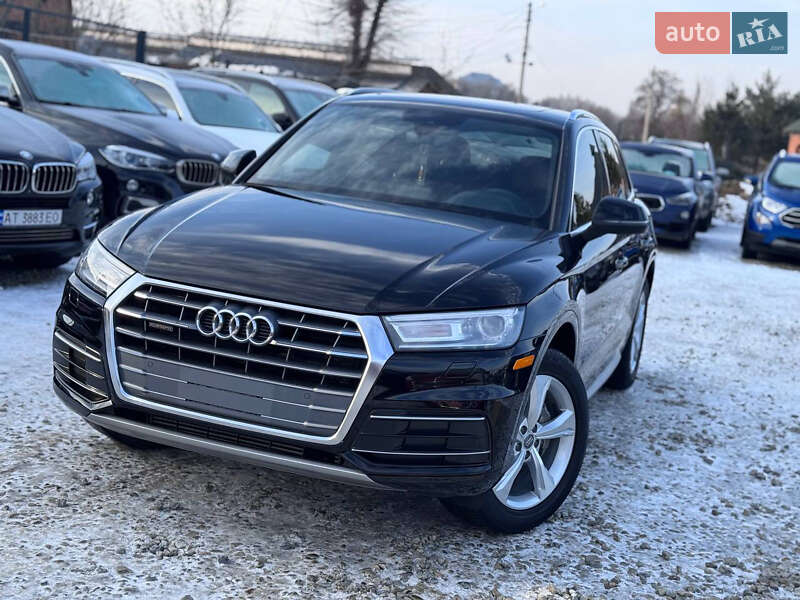 Позашляховик / Кросовер Audi Q5 2020 в Івано-Франківську