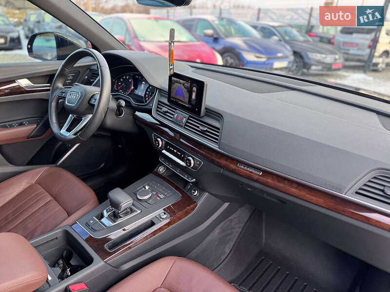 Позашляховик / Кросовер Audi Q5 2020 в Івано-Франківську