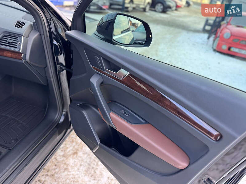 Позашляховик / Кросовер Audi Q5 2020 в Івано-Франківську