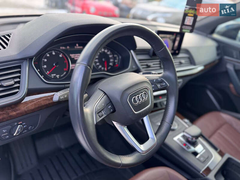 Позашляховик / Кросовер Audi Q5 2020 в Івано-Франківську