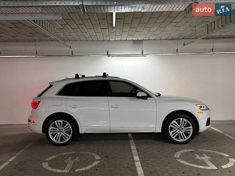 Внедорожник / Кроссовер Audi Q5 2018 в Киеве