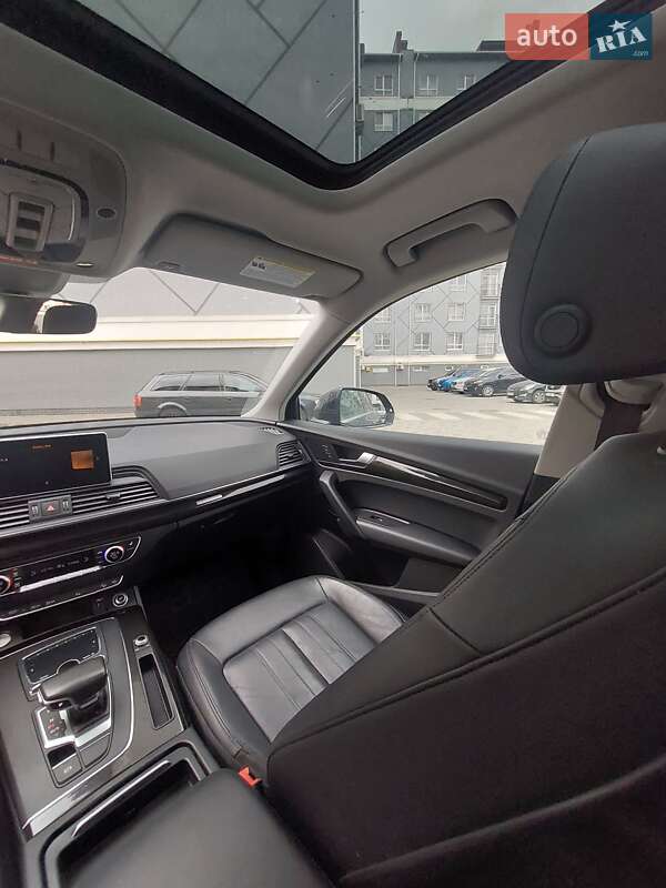 Внедорожник / Кроссовер Audi Q5 2018 в Ивано-Франковске