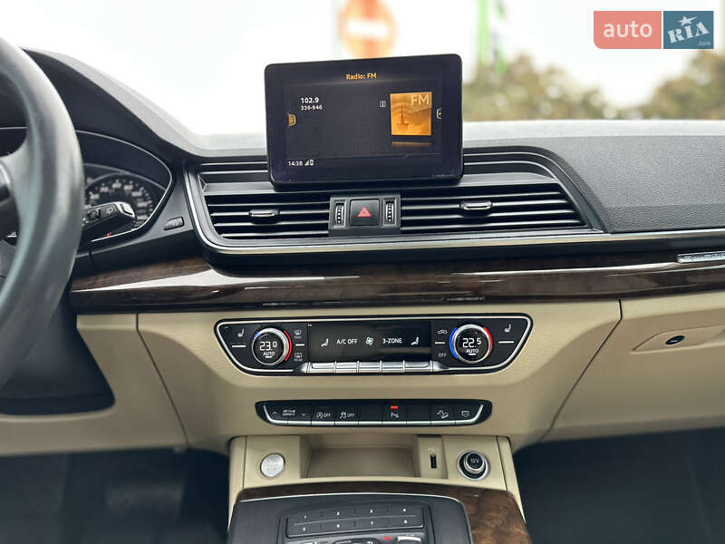 Внедорожник / Кроссовер Audi Q5 2020 в Дрогобыче фото 128 Внедорожник / Кроссовер Audi Q5 2020 в Дрогобыче