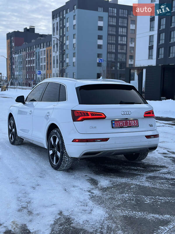 Позашляховик / Кросовер Audi Q5 2018 в Рівному фото 5 Позашляховик / Кросовер Audi Q5 2018 в Рівному