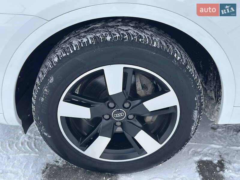 Позашляховик / Кросовер Audi Q5 2018 в Рівному фото 13 Позашляховик / Кросовер Audi Q5 2018 в Рівному