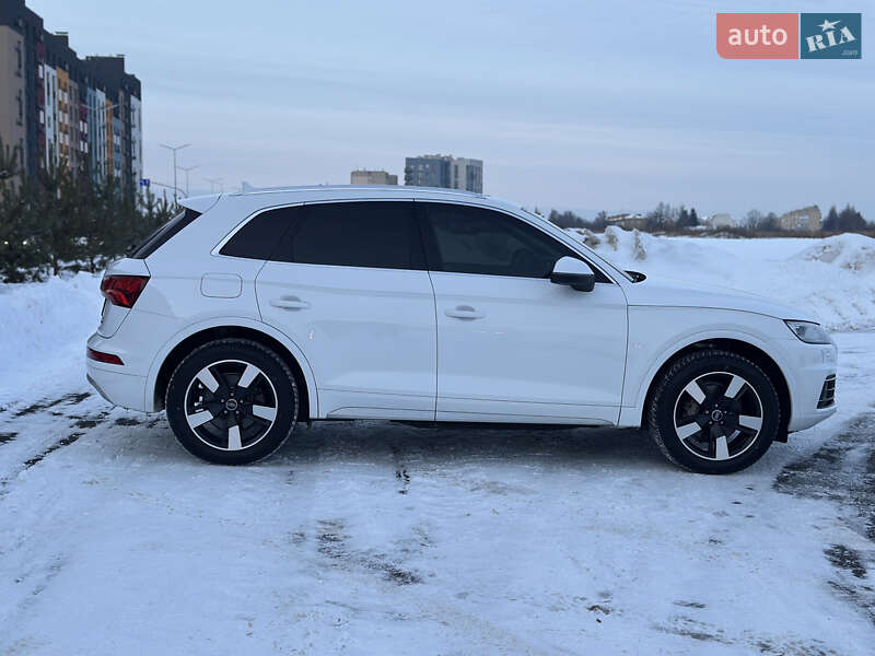 Позашляховик / Кросовер Audi Q5 2018 в Рівному фото 18 Позашляховик / Кросовер Audi Q5 2018 в Рівному