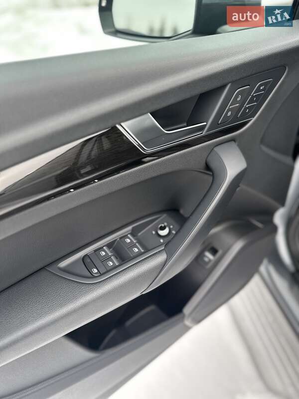 Позашляховик / Кросовер Audi Q5 2018 в Києві фото 13 Позашляховик / Кросовер Audi Q5 2018 в Києві