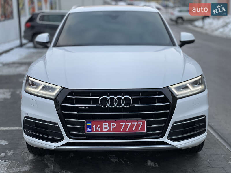 Позашляховик / Кросовер Audi Q5 2018 в Львові