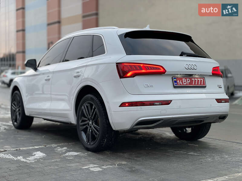 Позашляховик / Кросовер Audi Q5 2018 в Львові