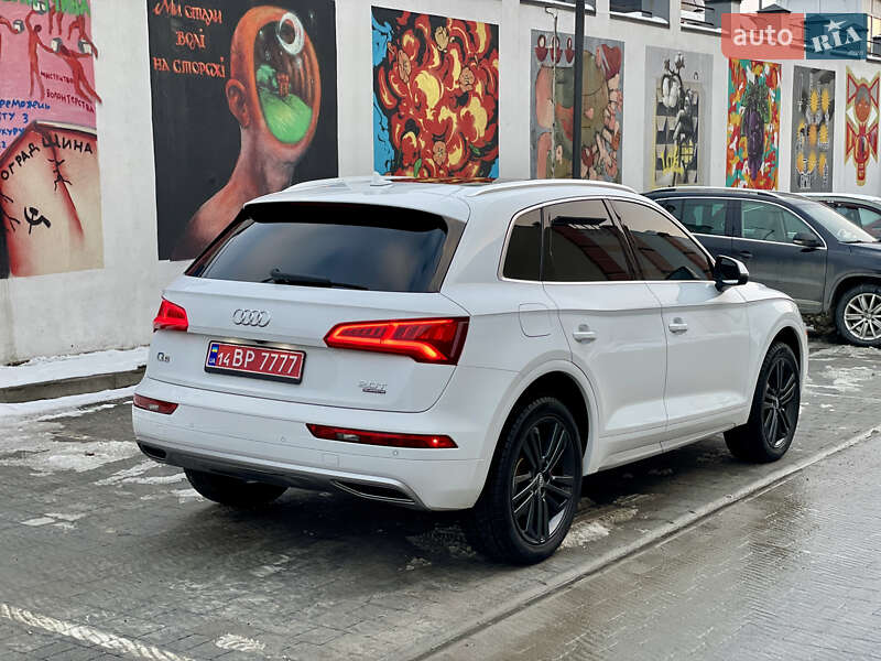 Позашляховик / Кросовер Audi Q5 2018 в Львові