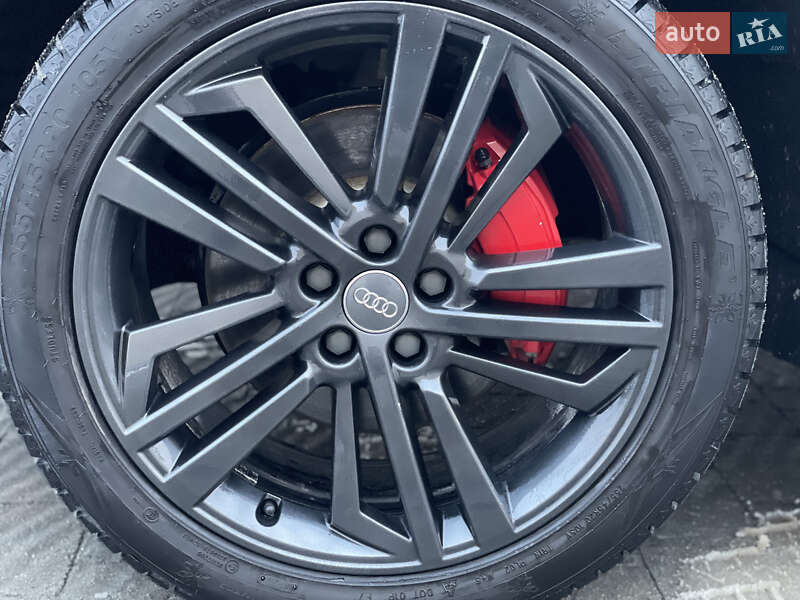 Позашляховик / Кросовер Audi Q5 2018 в Львові