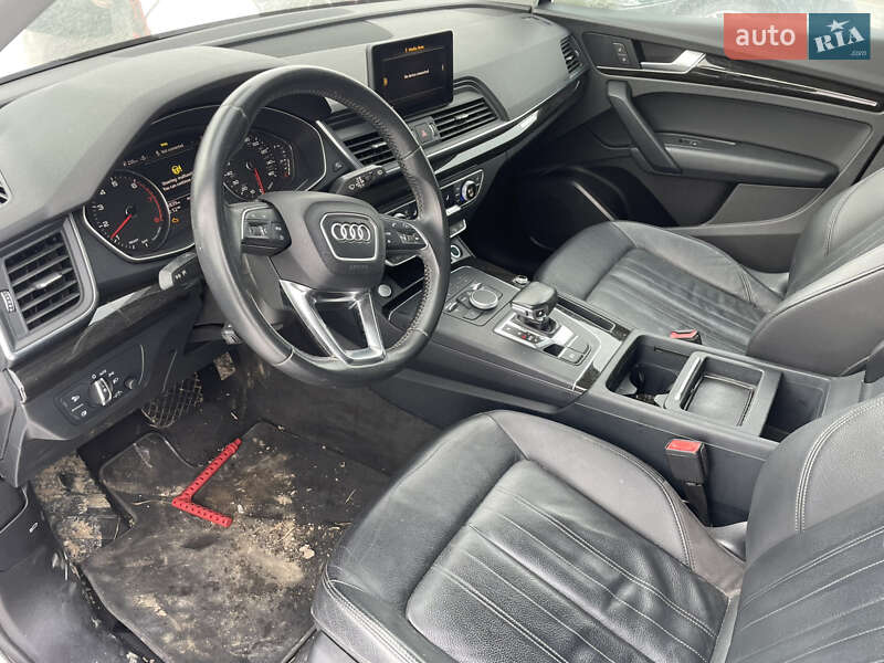 Позашляховик / Кросовер Audi Q5 2019 в Львові