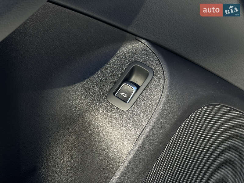 Внедорожник / Кроссовер Audi Q5 2016 в Каменском