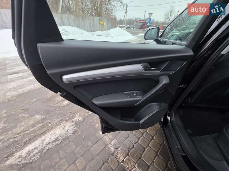 Позашляховик / Кросовер Audi Q5 2018 в Івано-Франківську