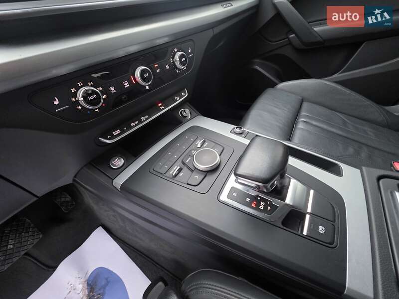 Позашляховик / Кросовер Audi Q5 2018 в Івано-Франківську